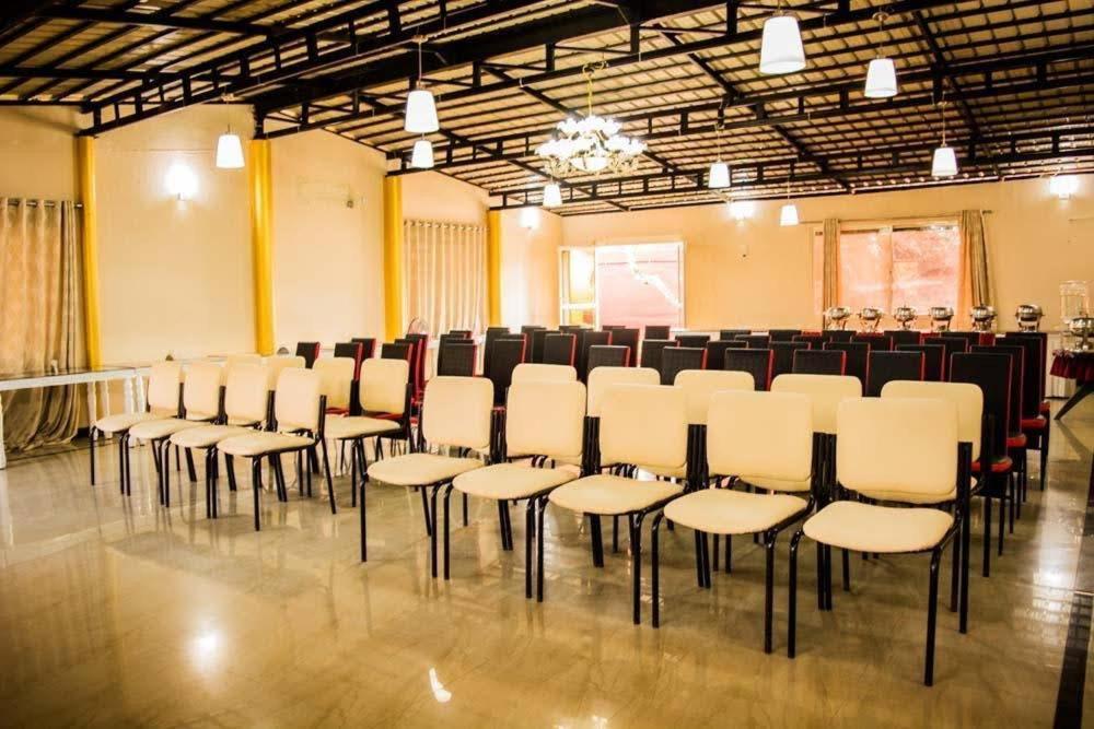 Hôtel Wanders In Travel Company à Madikeri Extérieur photo