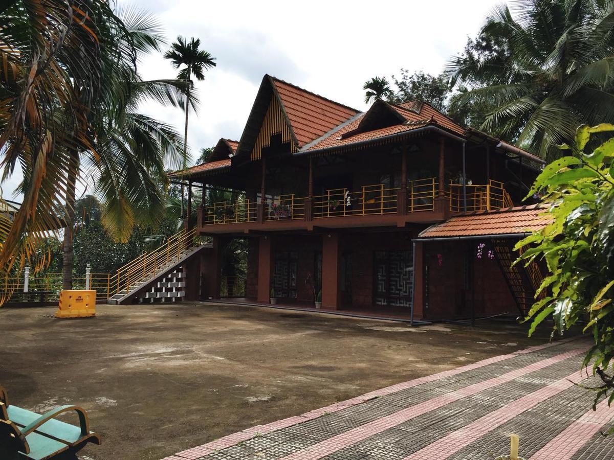 Hôtel Wanders In Travel Company à Madikeri Extérieur photo