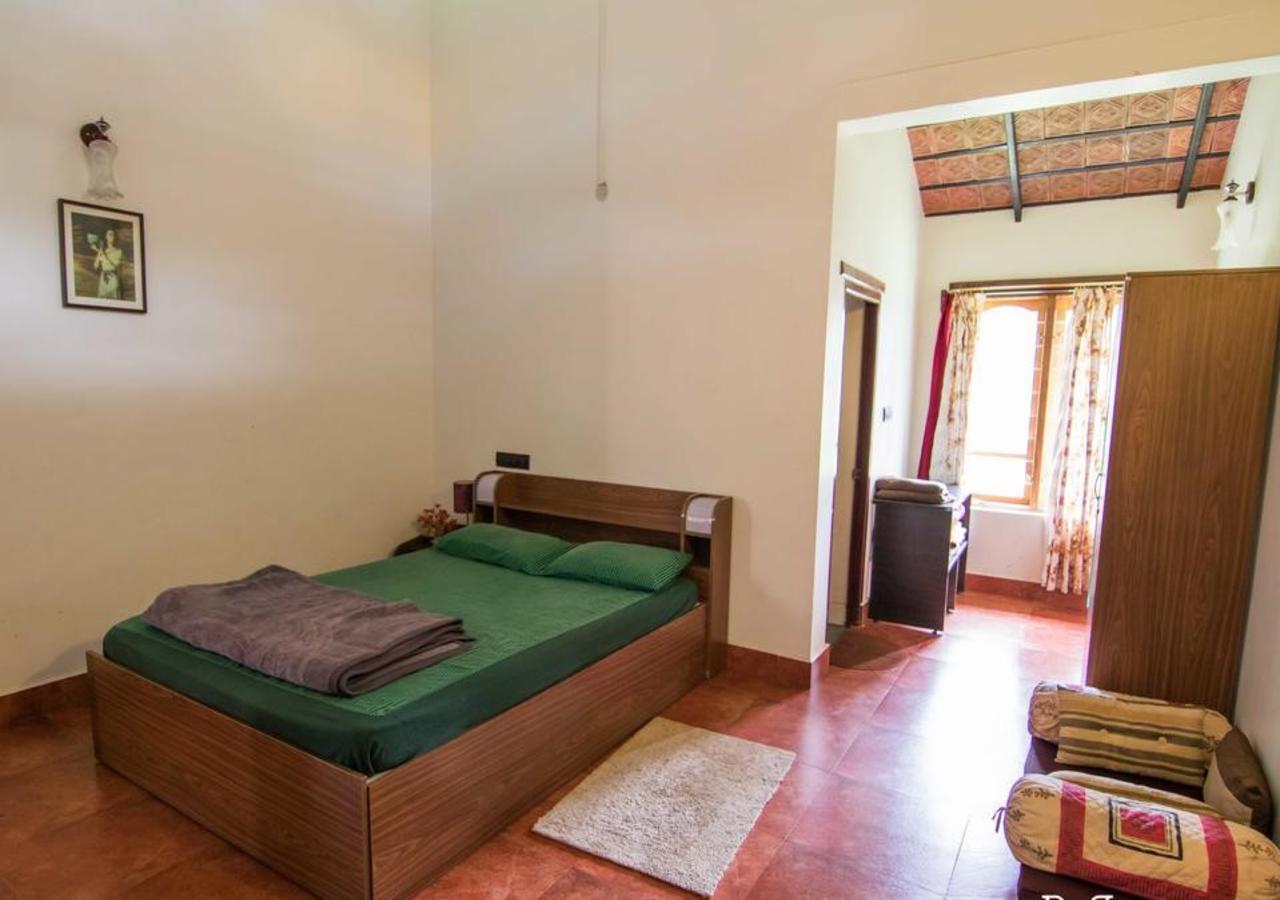Hôtel Wanders In Travel Company à Madikeri Extérieur photo
